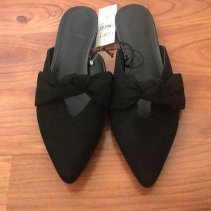 Point black slip on flats